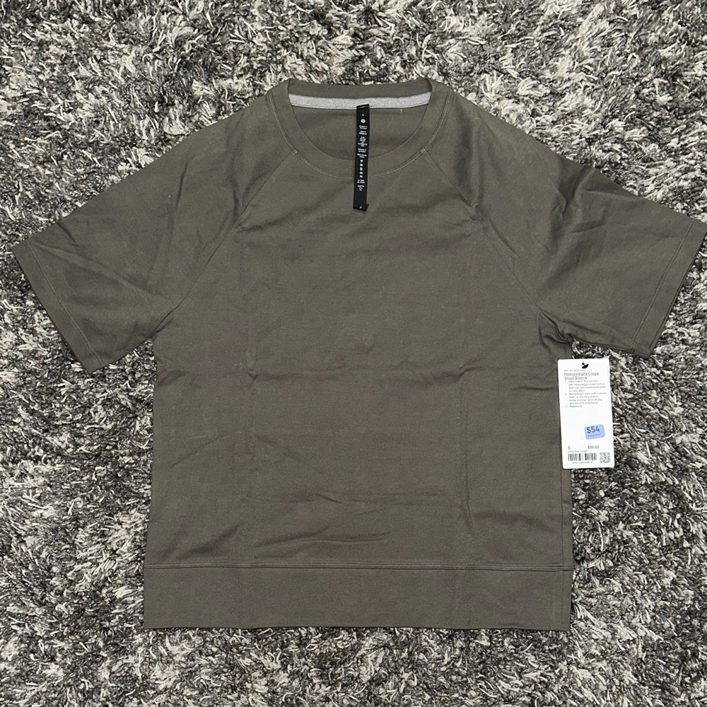 New Men’s lululemon athletica Heavyweight Crepe Short Sleeve in Army Green